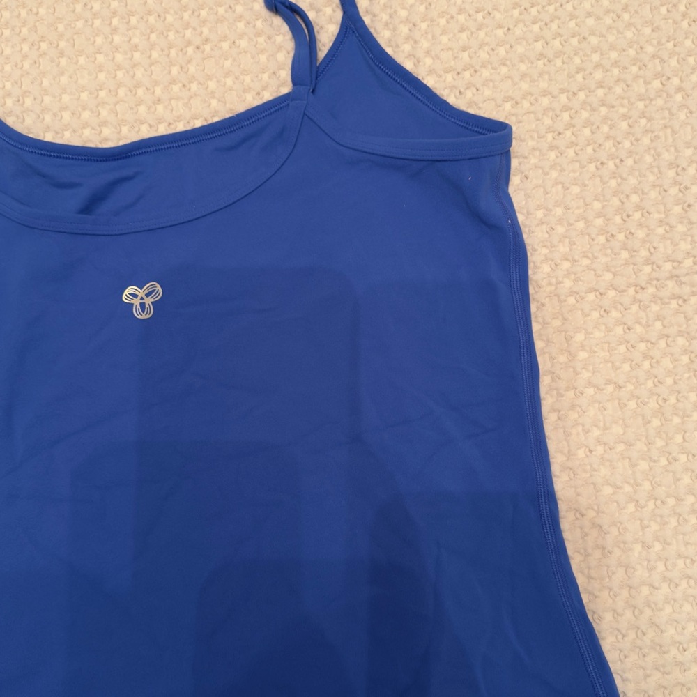 Aritzia butter Agility sports tank - Picture 3 of 4